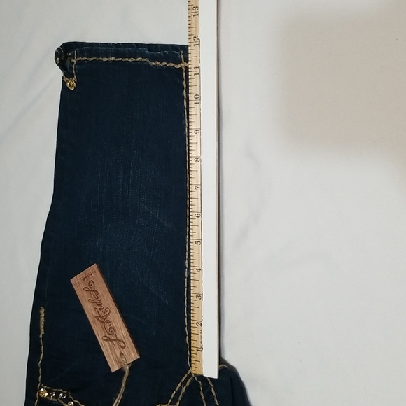 L.A. Idol Bermuda Shorts Size 3 - Picture 5 of 5